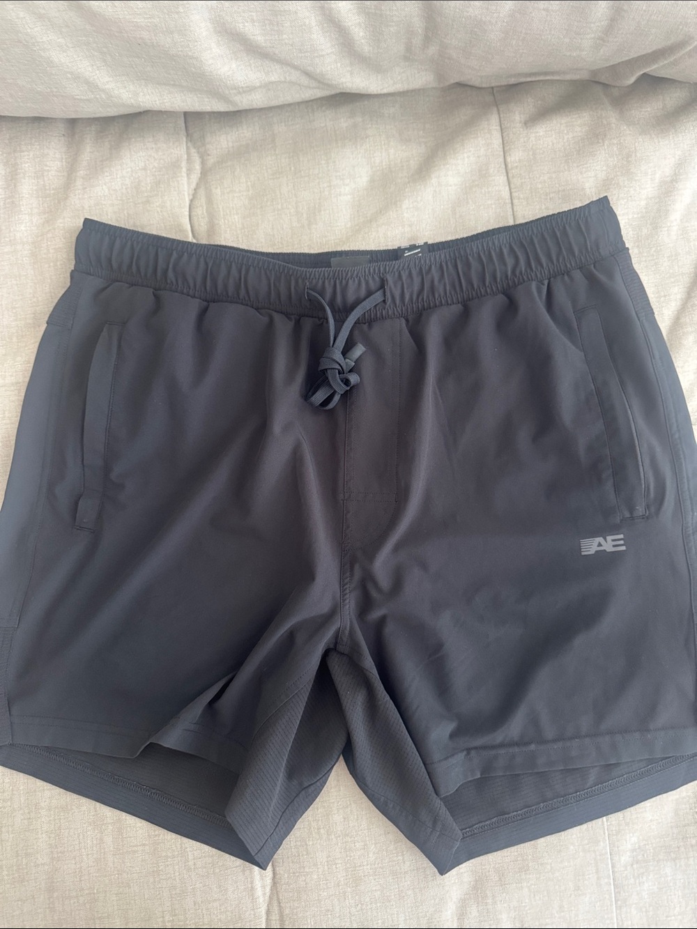 American Eagle Outfitters Men's Dark Gray Athletic Drawstring Shorts